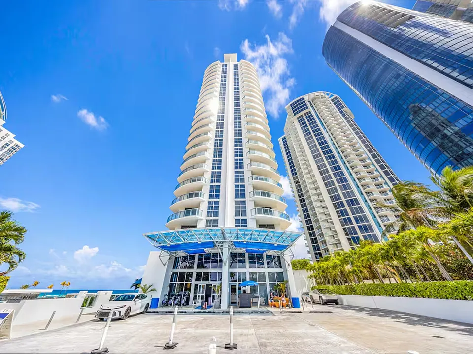 Collins Ave