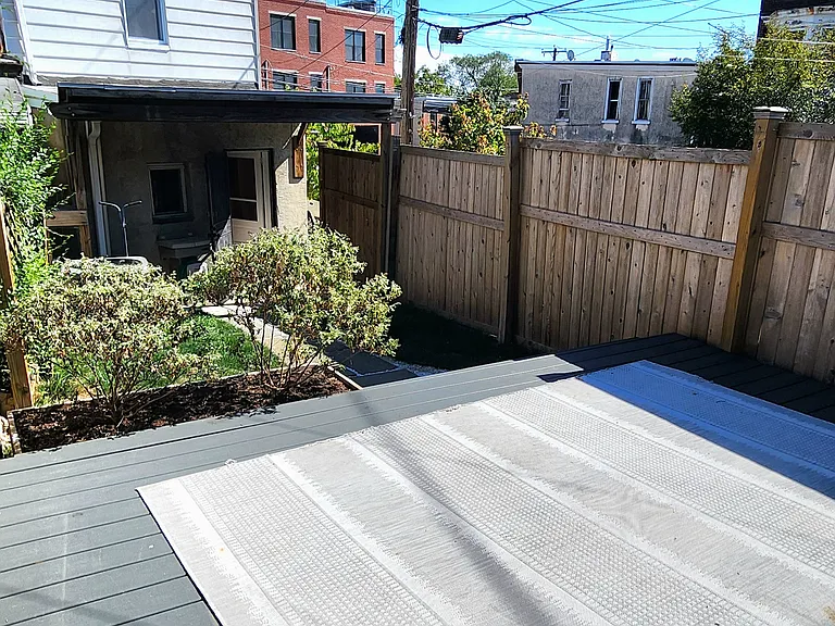 3591 Calumet St — Photo 8