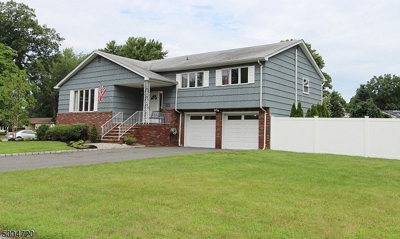 1st image of 38 Philip Dr