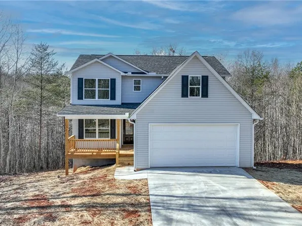 532 Day Star Ln, Mount Airy, GA 30563