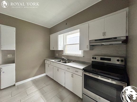 5th image of 410 Erie St E #1