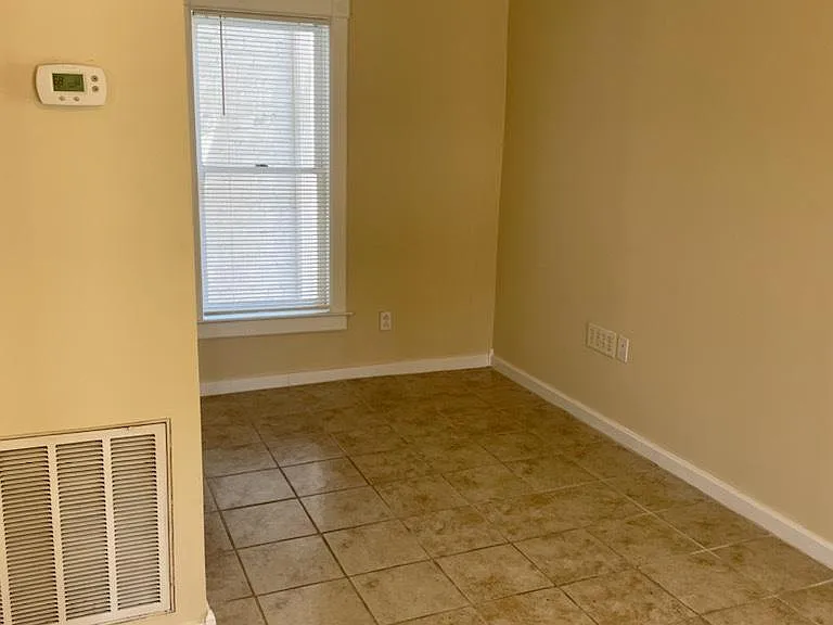Bedroom (closet is on the left)