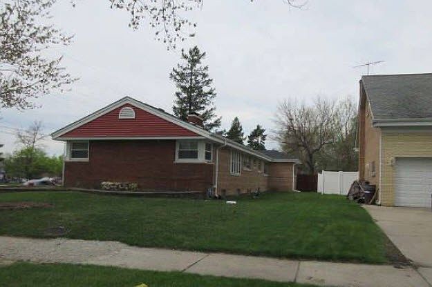 2nd image of 9840 S 50th Ct