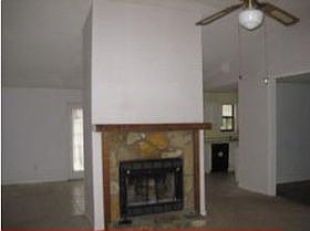 2nd image of 5332 Memorial Ln