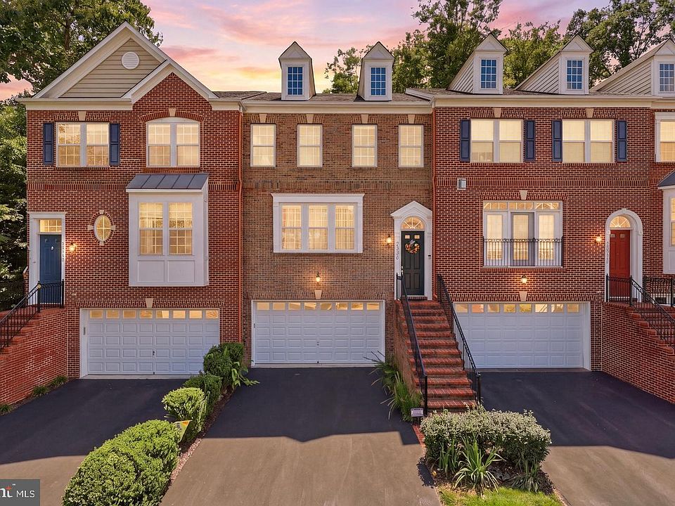 1st image of 20200 Center Brook Sq