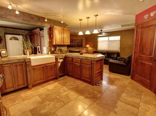 642 E Winged Foot Rd, Phoenix, AZ 85022