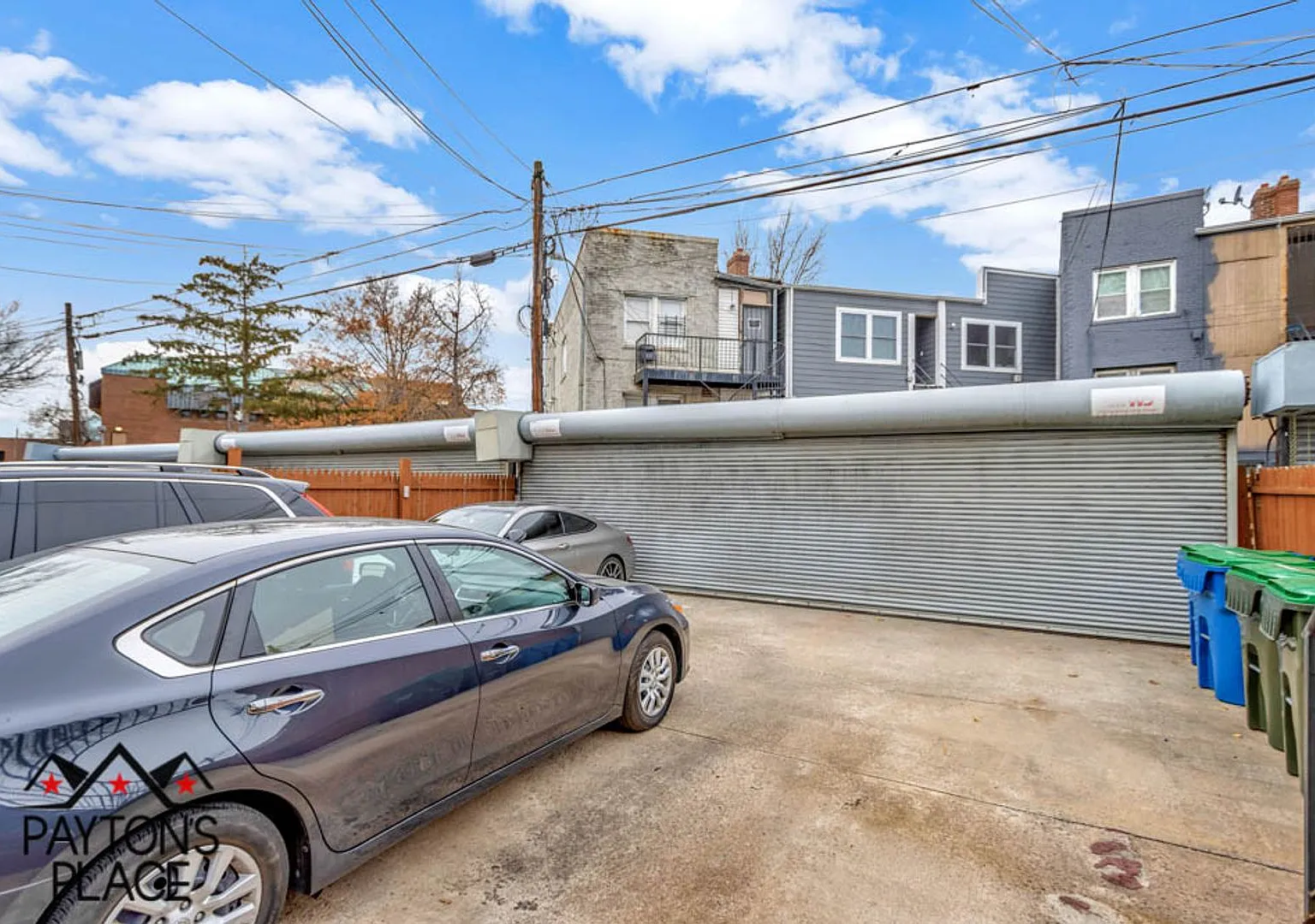 Renovated Condo with parking included — Photo 1