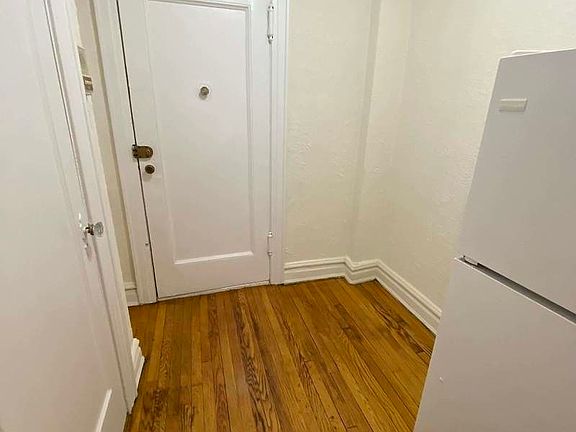2nd image of 902 72nd St #3B