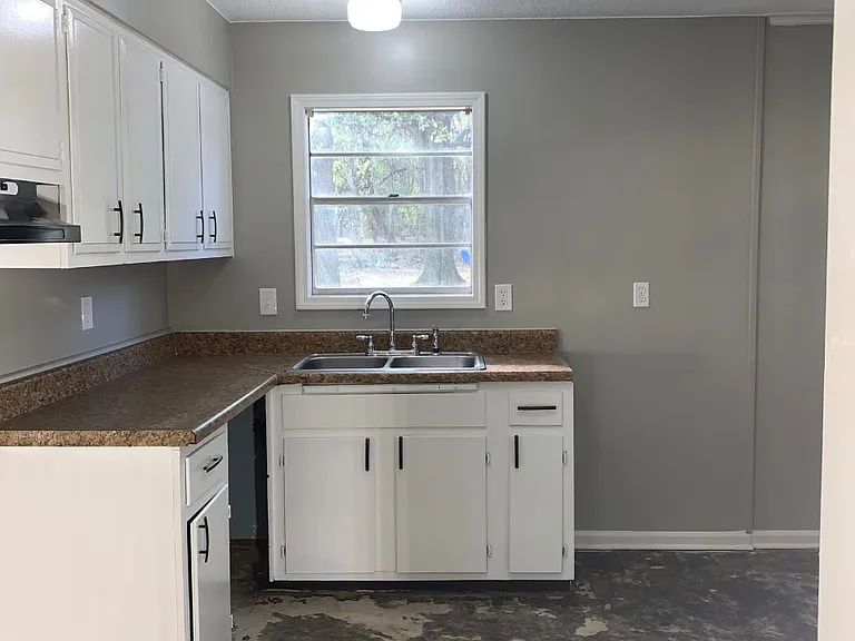 5103 Southington Ave — Photo 8