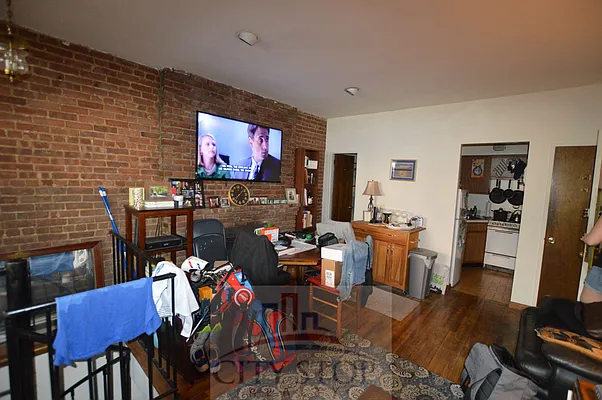 Rented by City Stop Realty | media 5