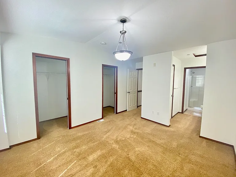 21345 11th Dr SE — Photo 5