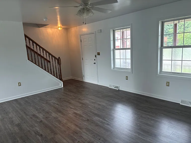 16 Vickilee Dr — Photo 3