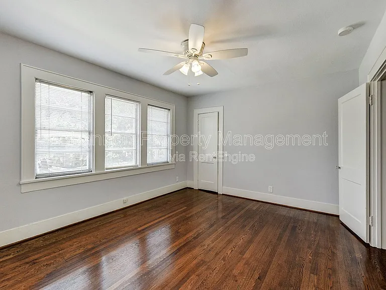 1748 Hawthorne St #B — Photo 19
