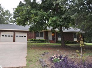 107 Loraine Dr, Simpsonville, SC 29680