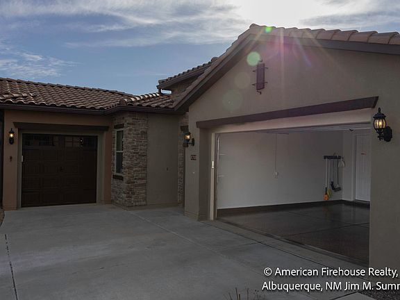 2nd image of 8708 Espacio Verde Rd NW