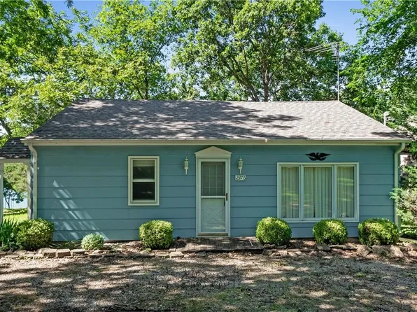 254 Rose Marie Dr, Linn Valley, KS 66040