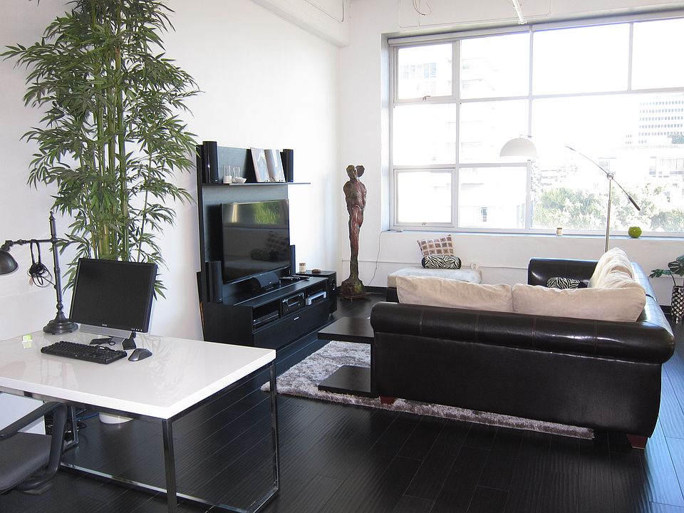 1st image of 1130 S Flower St APT 306