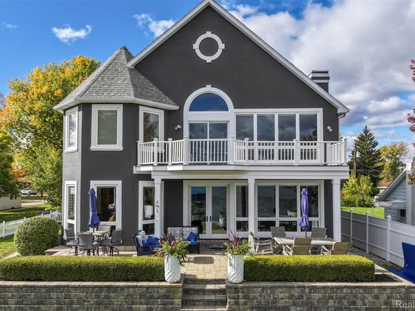 16083 Whitehead Dr, Linden, MI 48451