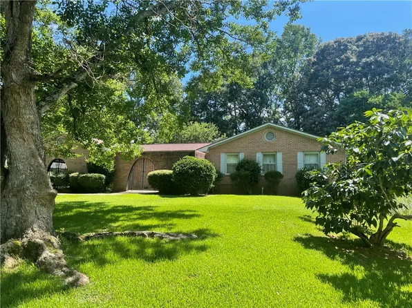 107 Leta Ln, Valley, AL 36854