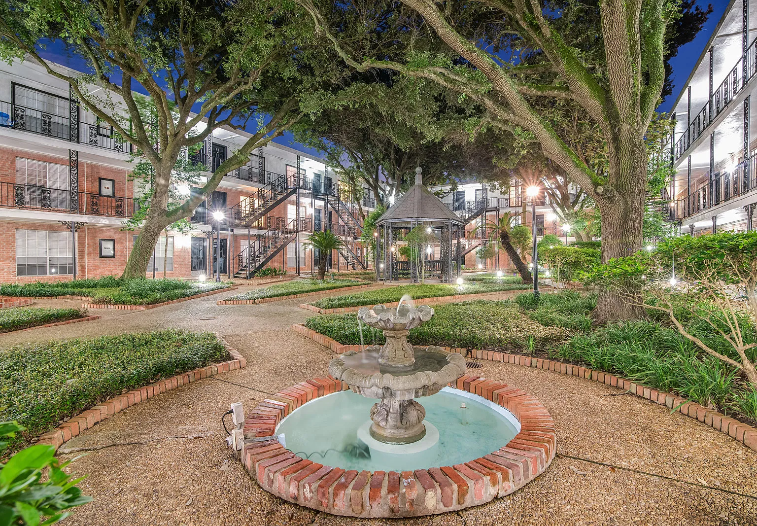 Allen House Apartments — Photo 2