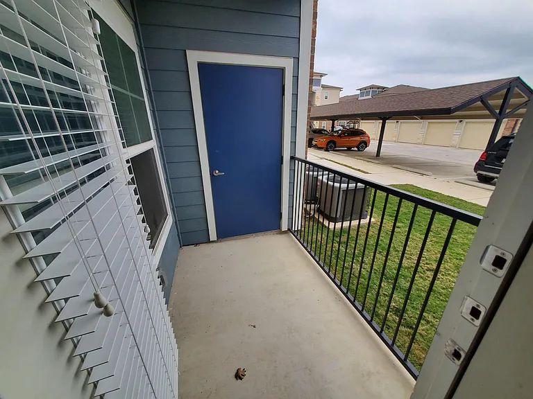 Sadler Dr — Photo 6