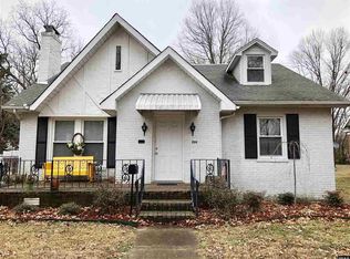 208 Summer St, Martin, TN 38237