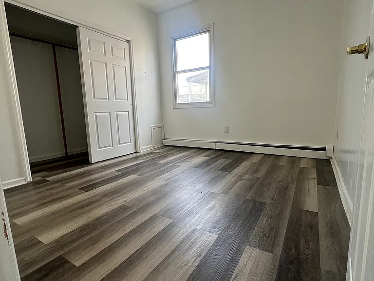 5 Timothy St #4 — Photo 3