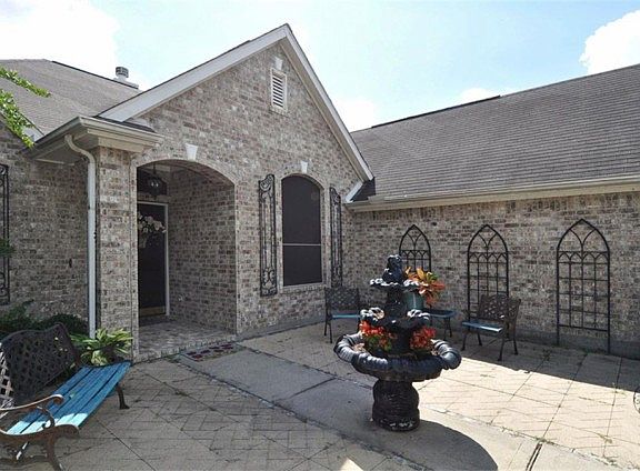 4th image of 18006 Landing Brook Dr