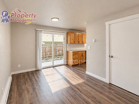 3rd image of 1030 E Floral Ln