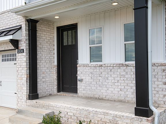 2nd image of 1405 Vanner Ct Lot 424