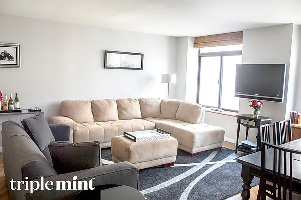 Rented by Triplemint | media 25