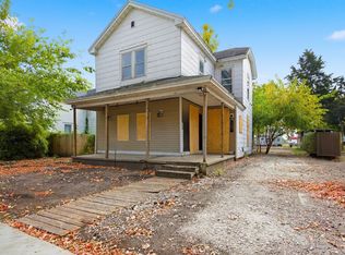 1205 Champaign Ave, Mattoon, IL 61938