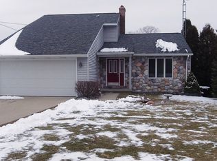 7362 Durand Rd, New Lothrop, MI 48460