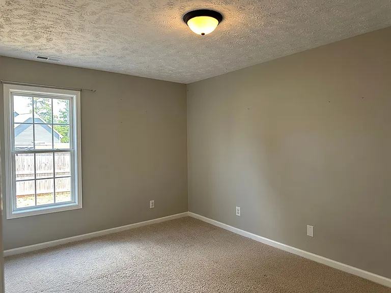 112 Harvest Ln — Photo 31