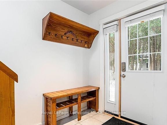 3rd image of 470 Oxbow Cres #10