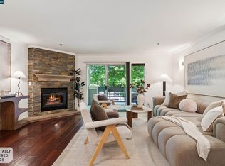 2530 Oak Rd APT 201, Walnut Creek, CA 94597
