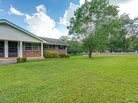3rd image of 3653 Aldea Dr