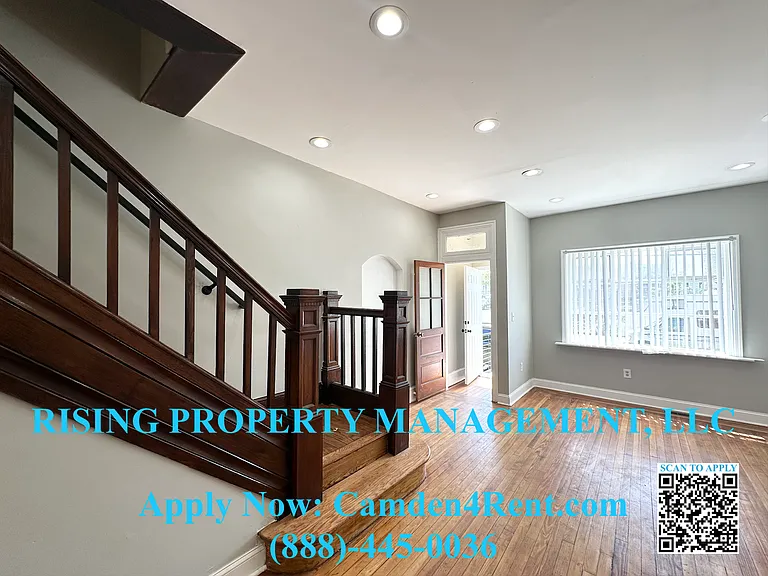 749 Spruce St — Photo 4
