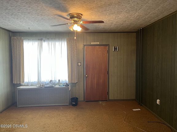 5th image of 324 W 3rd St