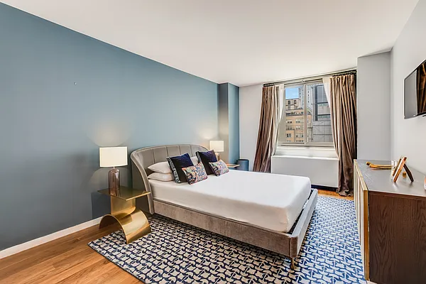 Sold by Nest Seekers International | media 4