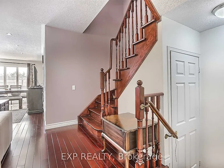 35H View Green Cres #UPPER — Photo 18