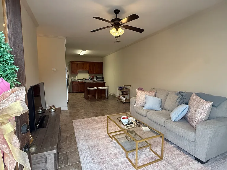 326 Acadia Loop — Photo 1