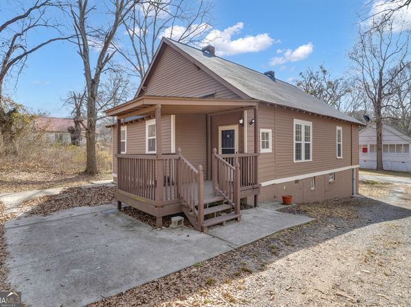 111 Arnco 4th St, Newnan, GA 30263