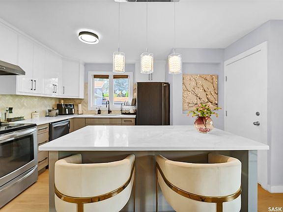 4th image of 19 Barr Place