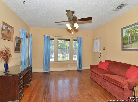 3rd image of 150 E White