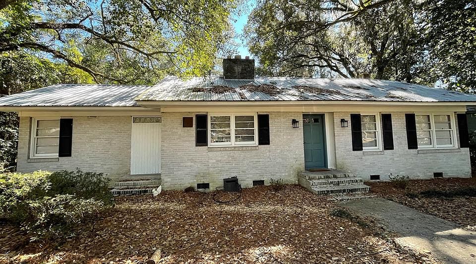 1st image of 507 W Alden Ave