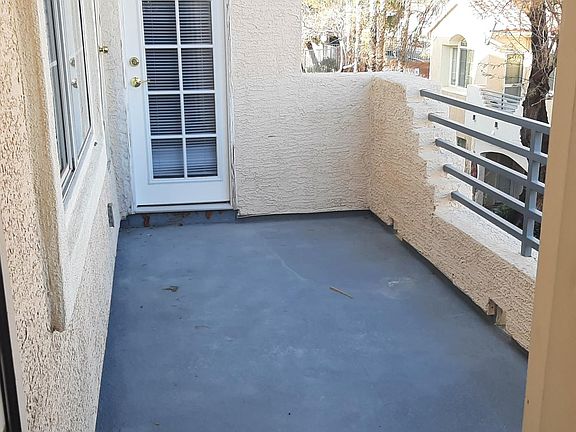 3rd image of 106 Topsail Dr