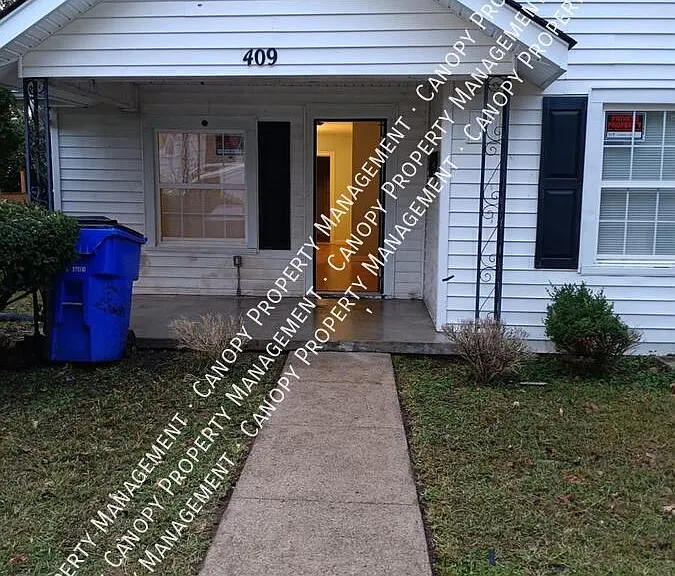 409 Roosevelt Blvd — Photo 1