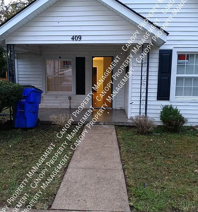 409 Roosevelt Blvd