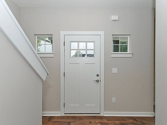 2nd image of 540 W Wildwood Dr